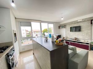 Image 9 - 311185
