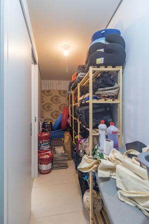 Image 39 - 311211