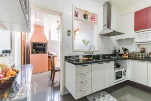 Image 17 - 311317
