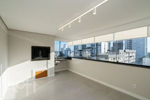 Image 4 - 311320