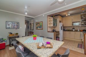 Image 7 - 311447