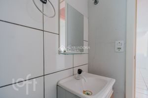 Image 30 - 311472