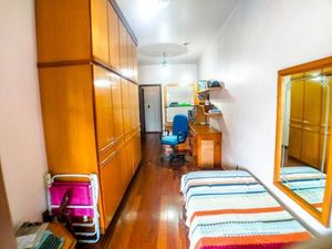 Image 19 - 311536