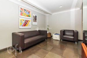 Image 19 - 311555