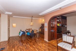 Image 6 - 312043