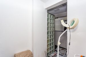 Image 32 - 312043