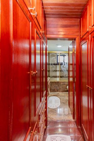 Image 19 - 312972