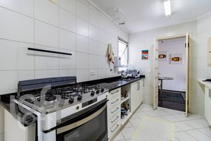 Image 33 - 313033