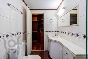 Image 66 - 313288