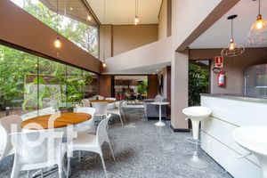 Image 33 - 313325