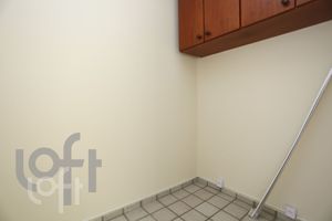 Image 22 - 313718