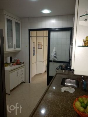 Image 31 - 313996