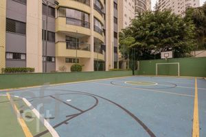Image 13 - 313996