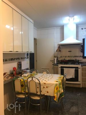 Image 16 - 314388