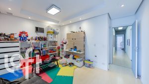 Image 17 - 315486