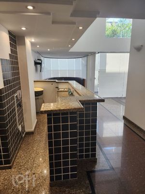 Image 30 - 315690
