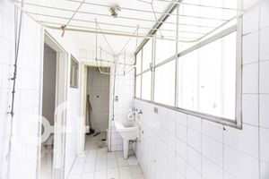Image 17 - 316622