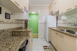 Image 20 - 316892