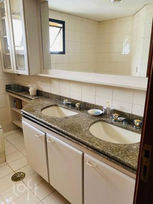 Image 18 - 317009