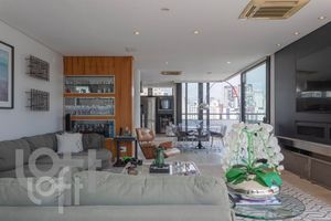 Image 12 - 317397