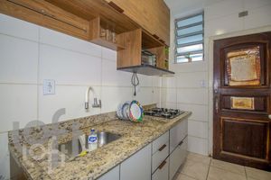 Image 7 - 317412
