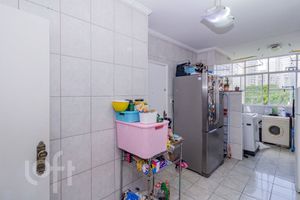 Image 20 - 317515