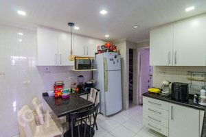 Image 6 - 317545