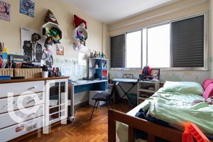 Image 6 - 317552