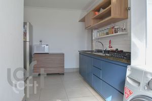Image 17 - 318112