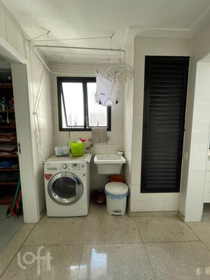 Image 12 - 318140