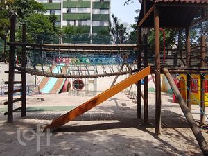 Image 29 - 318143
