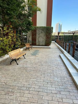 Image 21 - 318273