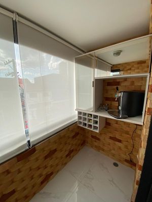 Image 9 - 318357