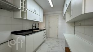Image 9 - 318434
