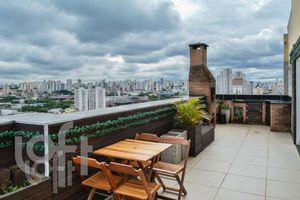 Image 8 - 318471