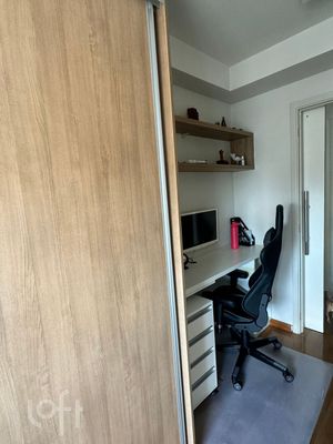 Image 12 - 318652