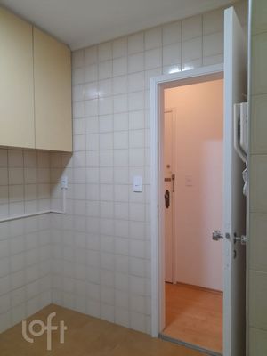 Image 3 - 318803