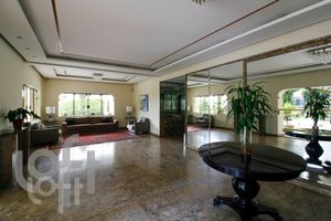 Image 46 - 319028