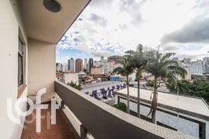 Image 24 - 319083