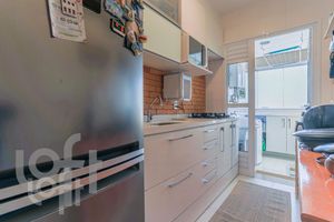 Image 22 - 319110
