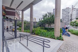 Image 43 - 319195