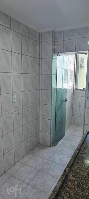 Image 11 - 319400