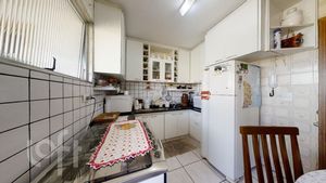 Image 8 - 320130