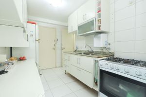 Image 25 - 320266
