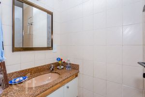 Image 33 - 320284
