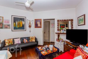 Image 4 - 320284
