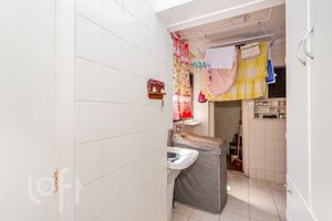 Image 42 - 320284