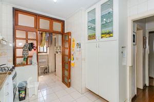 Image 37 - 320284