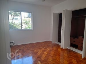 Image 15 - 320381
