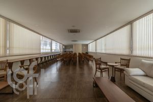 Image 19 - 320666